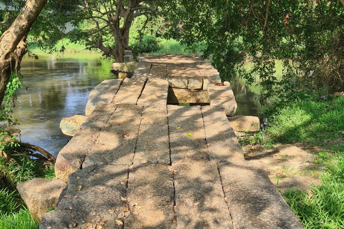 Stone Bridge – Anuradhapura